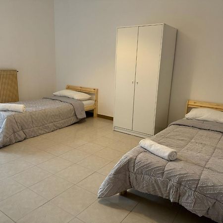 Volturno Guest House Рим Екстер'єр фото
